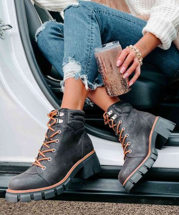 Ready To Explore Chunky Lace-Up Boots (Black) · NanaMacs