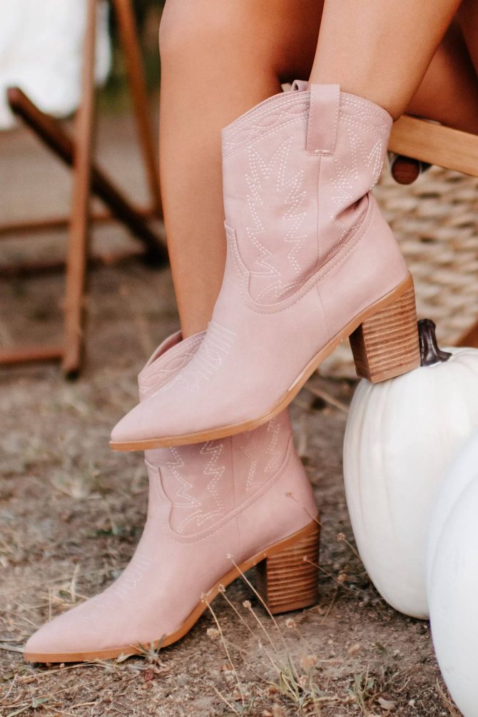 Nayli Western Billini Booties (Rose) · NanaMacs