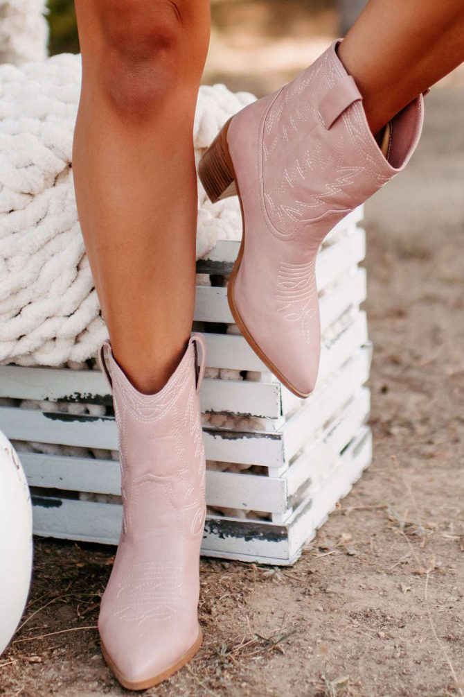 Nayli Western Billini Booties (Rose) · NanaMacs - Image 2