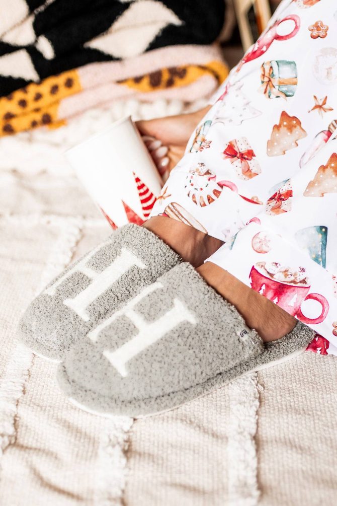 My Bedtime Glam Fuzzy "H" Slippers (Grey) · NanaMacs