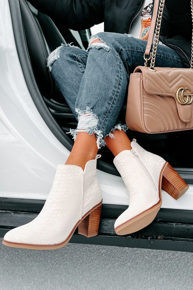Quite The Charmer Snake Textured Booties (Ivory) · NanaMacs