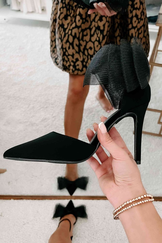 Mis-Matched Magic Bow Detailed Heels (Black) · NanaMacs - Image 2