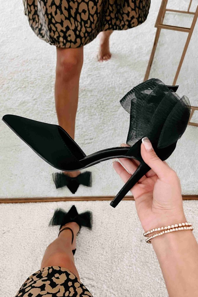 Mis-Matched Magic Bow Detailed Heels (Black) · NanaMacs - Image 3