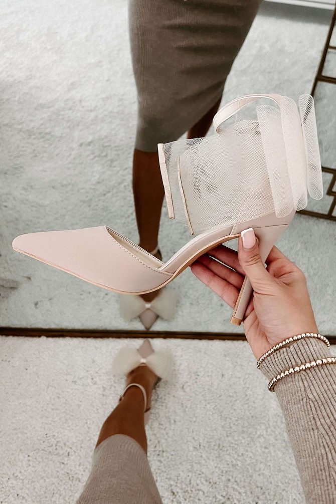 Mis-Matched Magic Bow Detailed Heels (Beige) · NanaMacs - Image 2