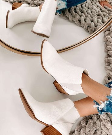 Slightly Salty Faux Croc Elastic Ankle Booties (Croco Cream) · NanaMacs