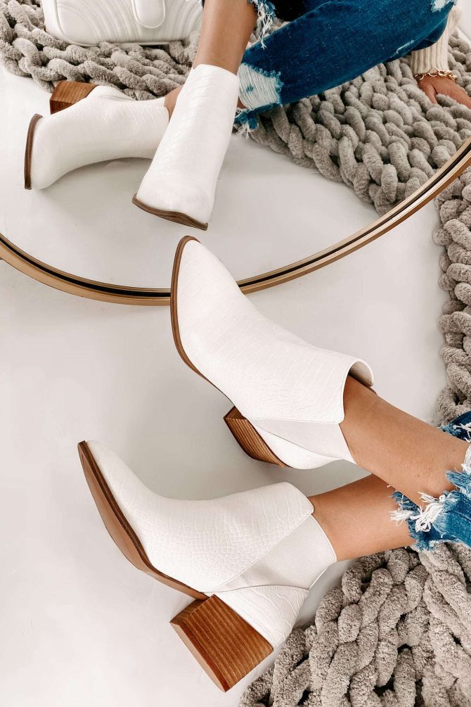 Slightly Salty Faux Croc Elastic Ankle Booties (Croco Cream) · NanaMacs