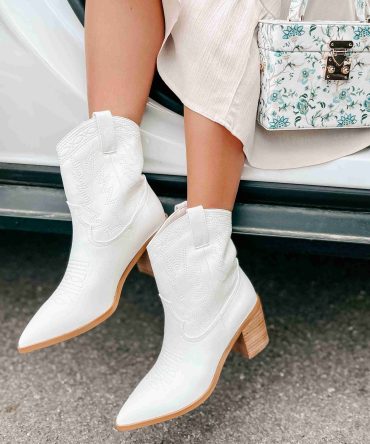 Nayli Western Billini Booties (White) · NanaMacs