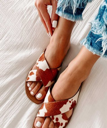 Country Cool Cow Print Cross Strap Sandals (Cream Brown) · NanaMacs