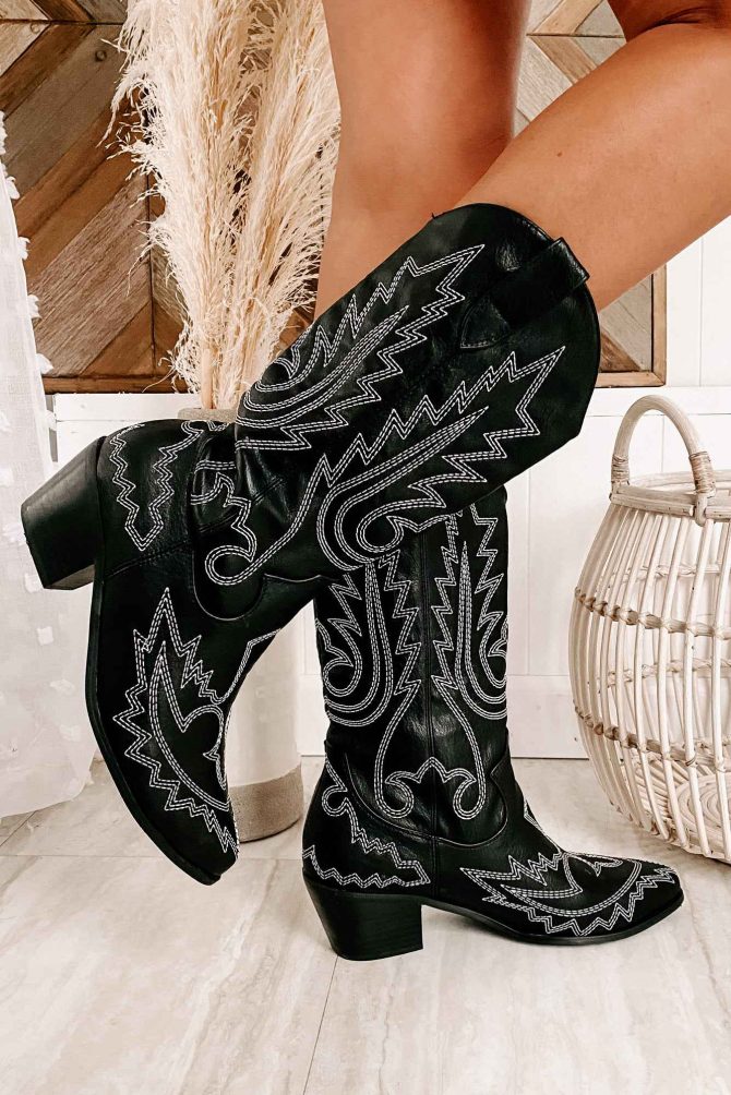 Raised Right Contrast Stitched Cowboy Boots (Black/White) · NanaMacs