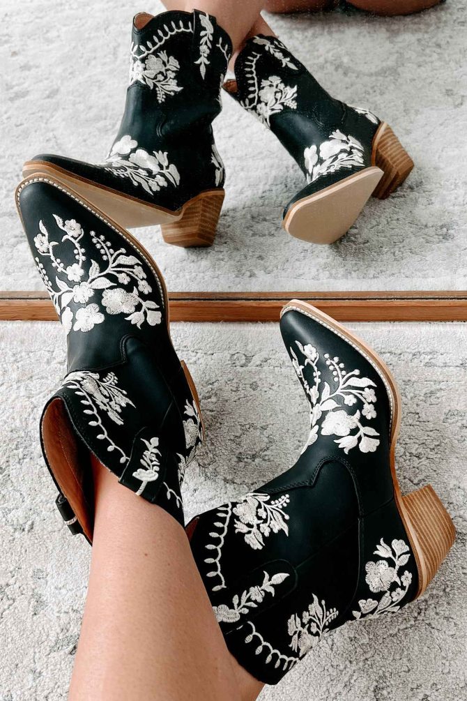 Little Bit Of Twang Floral Stitch Western Booties (Black) · NanaMacs - Image 4