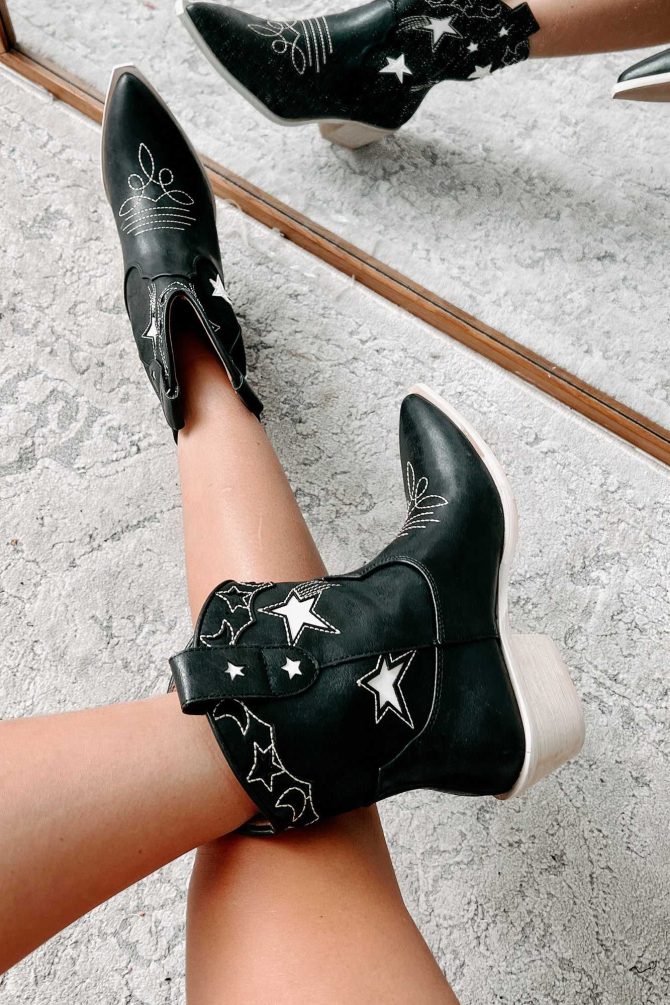Under The Western Sky Star & Moon Western Booties (Black) · NanaMacs - Image 4