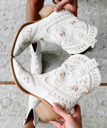Small Town Roots Floral Stitch Western Booties (White) · NanaMacs