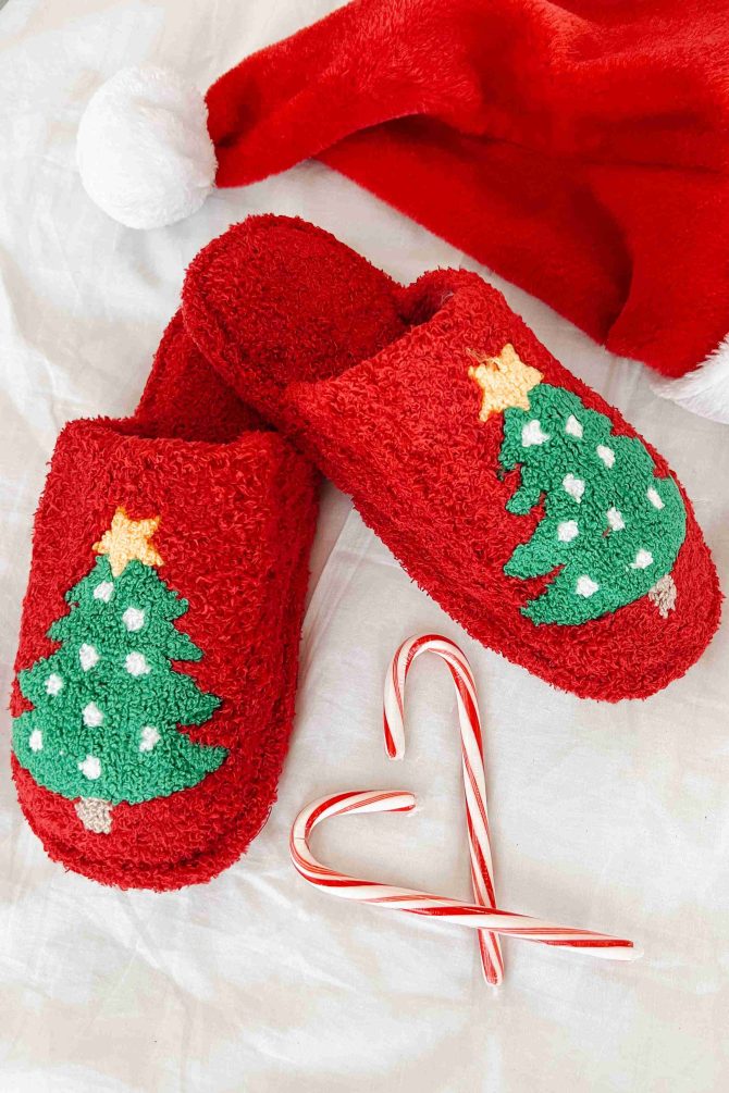 Doing Just Pine Fuzzy Christmas Tree Slippers (Red) · NanaMacs - Image 2