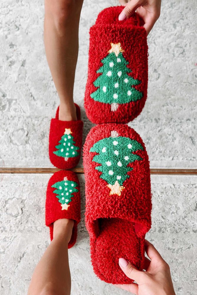 Doing Just Pine Fuzzy Christmas Tree Slippers (Red) · NanaMacs - Image 3