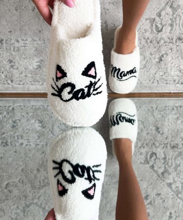 "Cat Mama" Fuzzy Slippers (White) · NanaMacs
