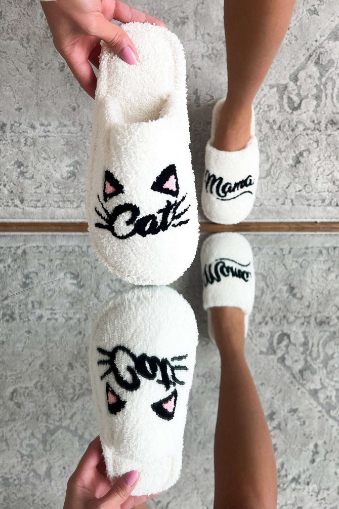 "Cat Mama" Fuzzy Slippers (White) · NanaMacs