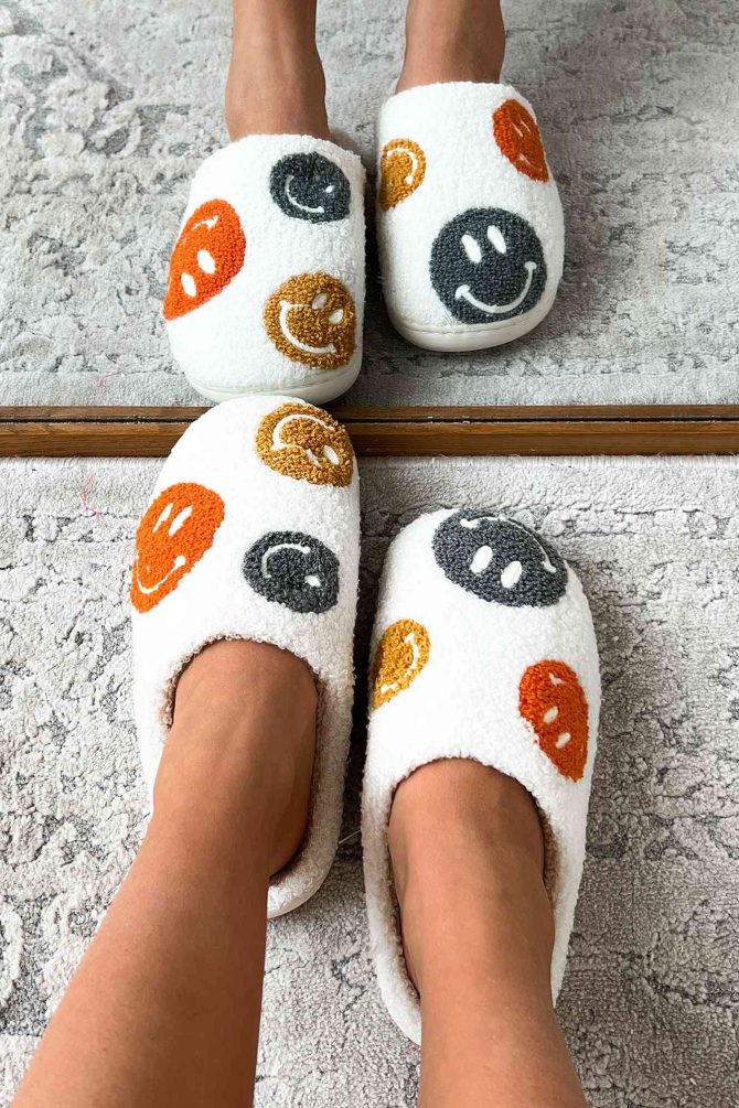 Lazy Day Essential Happy Face Slippers (White/Multi) · NanaMacs - Image 2