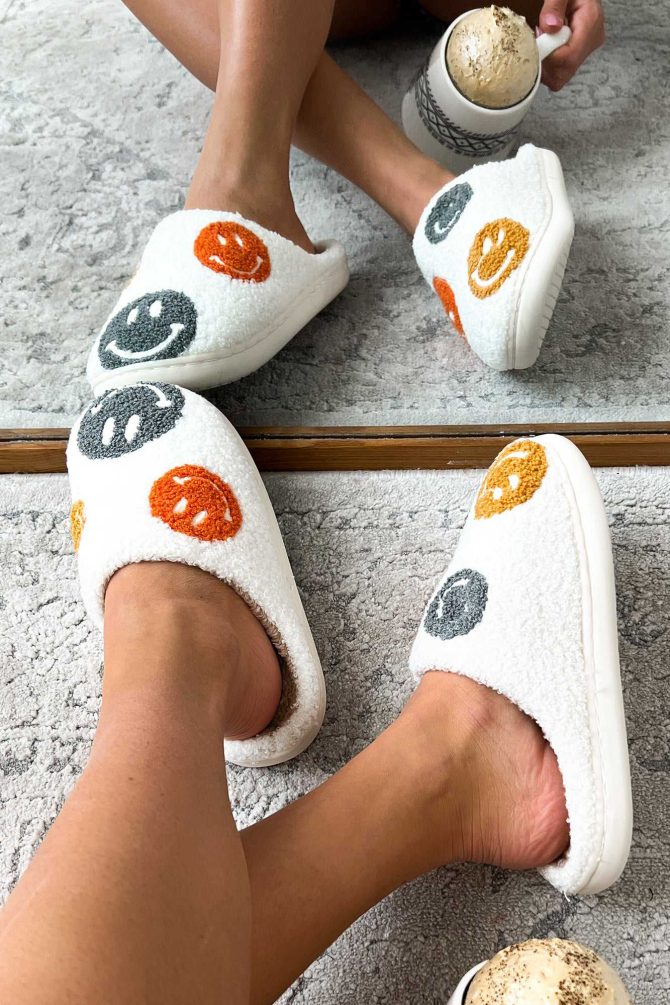 Lazy Day Essential Happy Face Slippers (White/Multi) · NanaMacs - Image 4