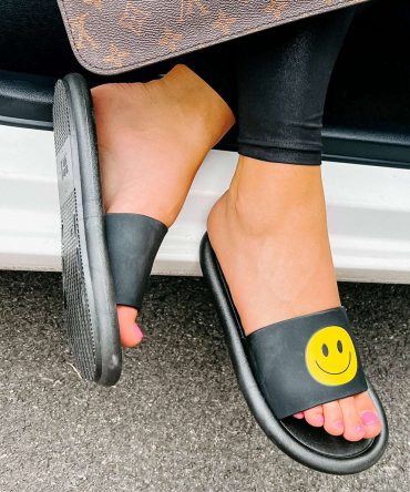 Came For The Fun Cushioned Slides (Black/Yellow) · NanaMacs