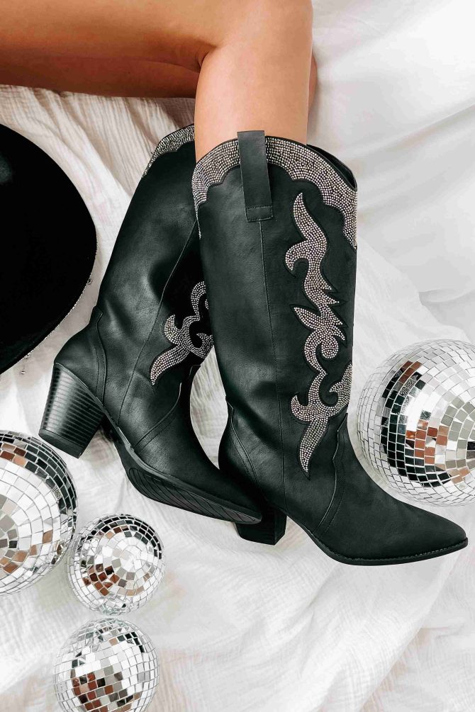 Cowgirl Confessions Rhinestone Studded Western Boots (Black) · NanaMacs