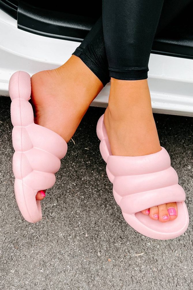So On Trend Cushioned Slides (Pink) · NanaMacs